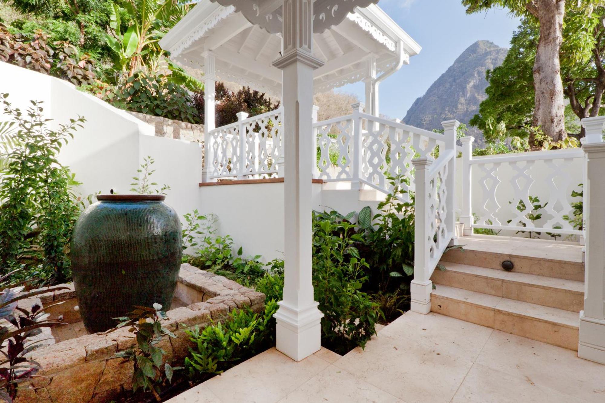 Sugar Beach, A Viceroy Resort Soufriere Exterior photo