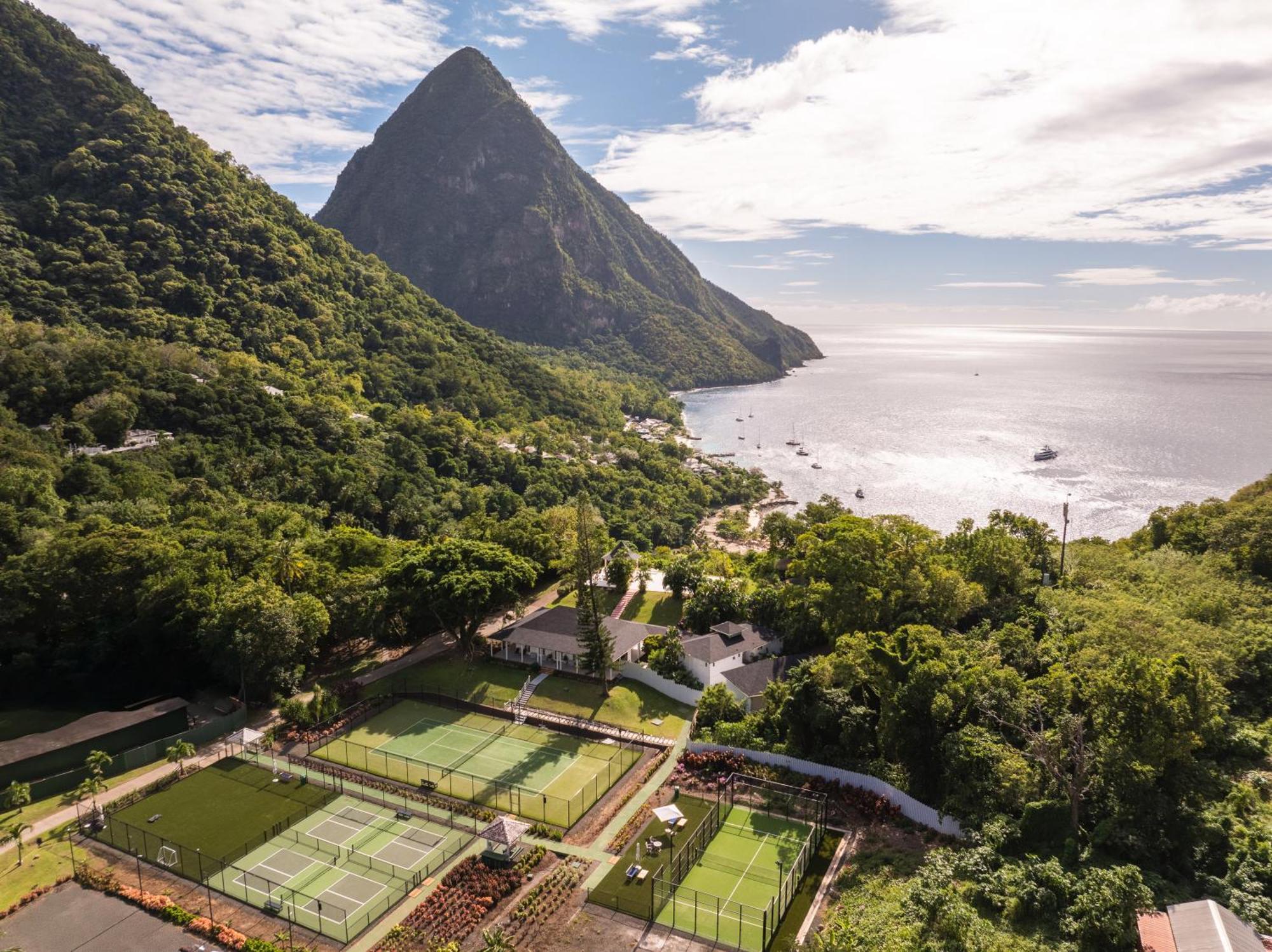 Sugar Beach, A Viceroy Resort Soufriere Exterior photo