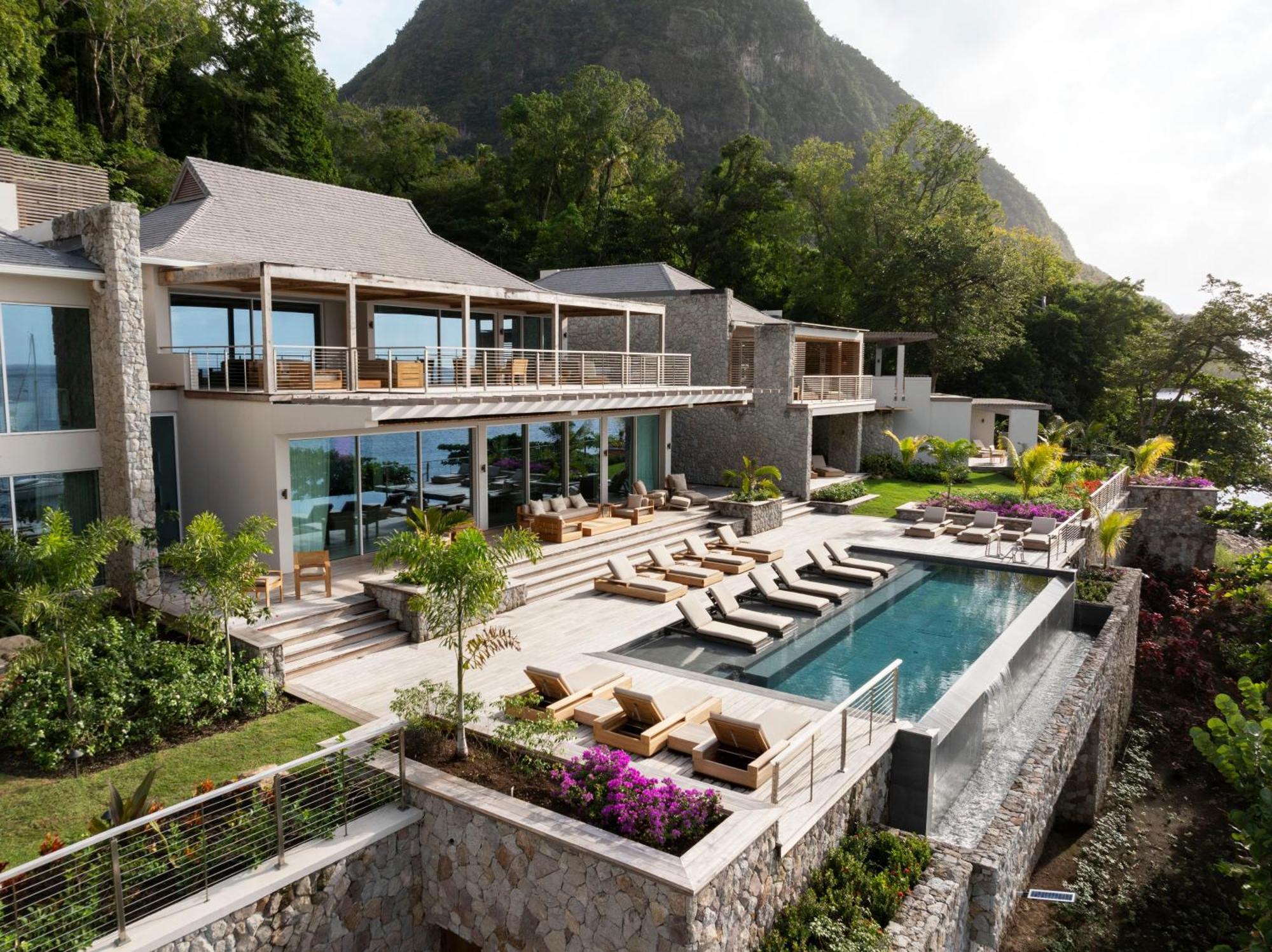 Sugar Beach, A Viceroy Resort Soufriere Exterior photo
